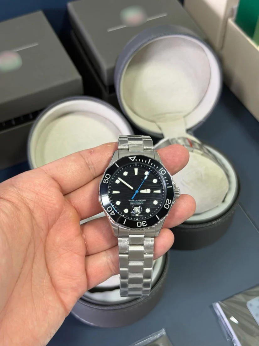 T. Aqua Pro  Black| Ref. 014